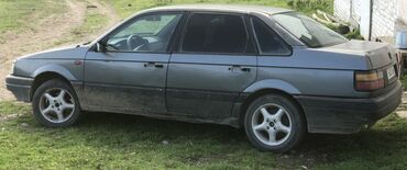 volkswagen passat 1992: Volkswagen Passat: 1988 г., 1.8 л, Механика, Газ, Седан