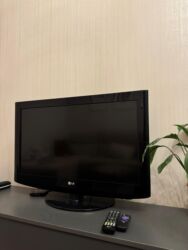 Televizorlar: İşlənmiş Televizor LG LCD 32" Ünvandan götürmə — 7