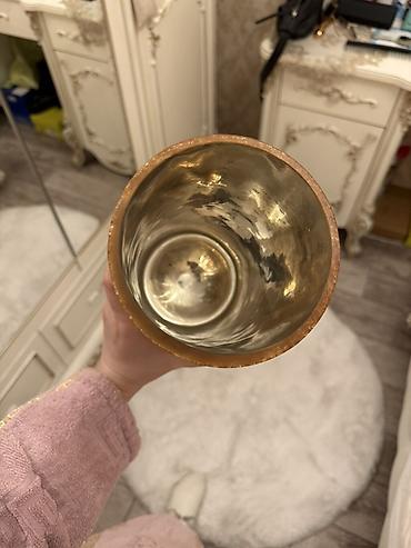 Вазы: Золотистая декоративная ваза-цилиндр из стекла с эффектом «кракле». - — 3