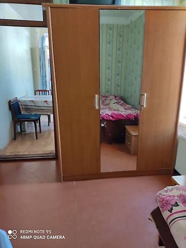 qurtulus 93 evler: Bakı, Yasamal, 2 otaqlı, Köhnə tikili, m. İnşaatçılar, 15 kv. m — 4