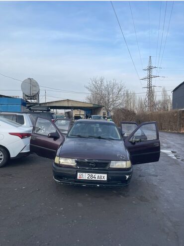 Opel: Opel Vectra: 1993 г., 1.8 л, Механика, Бензин, Седан