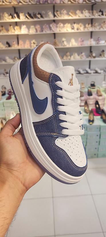 ağ krasofka: Uşaq idman ayaqqabıları – low-top model - Rəng variantları: - — 3