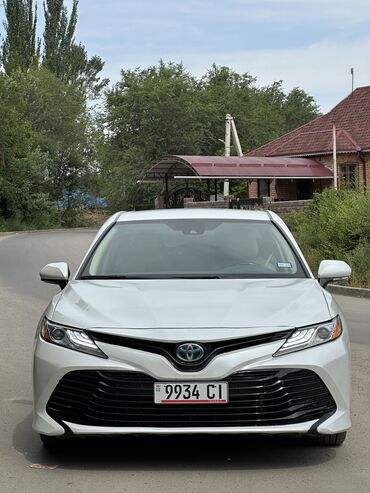 гибрид машина: Toyota Camry: 2019 г., 2.5 л, Вариатор, Гибрид, Седан