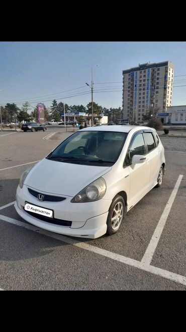 аренда авто фит бишкек: Сдаю в аренду: Легковое авто, Под такси