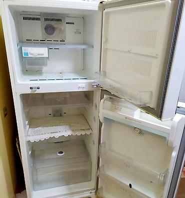 elc: İşlənmiş 2 qapılı LG Soyuducu Satılır, rəng - Ağ — 2