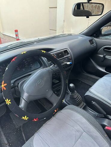 Toyota: Toyota Corolla: 1.3 l. | 1993 έ. Χάτσμπακ — 4
