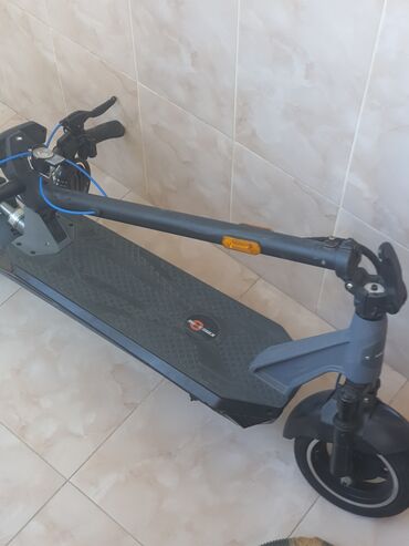 электро самокат купить в баку: King song n12 pro ideal veziyyet endirim olacaq 2000 azn alinib hec