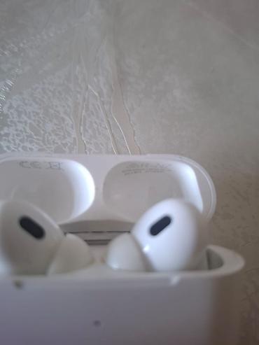 notebook bluetooth: Məhsul: Simsiz qulaqlıq və şarj qutusu (ağ rəng) Xüsusiyyətlər: - — 3