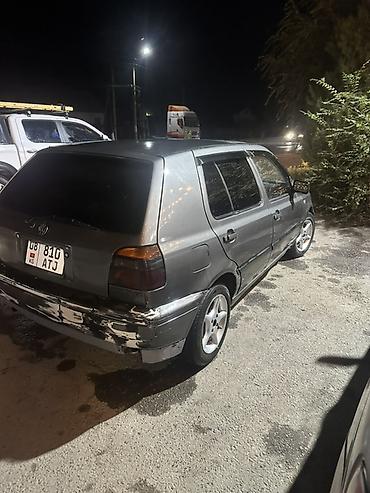 40 5: Volkswagen Golf: 1992 г., 1.8 л, Механика, Хэтчбэк — 4