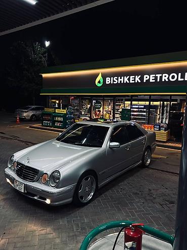 Mercedes-Benz E-Class: 2001 г., 4.3 л, Автомат, Бензин, Седан