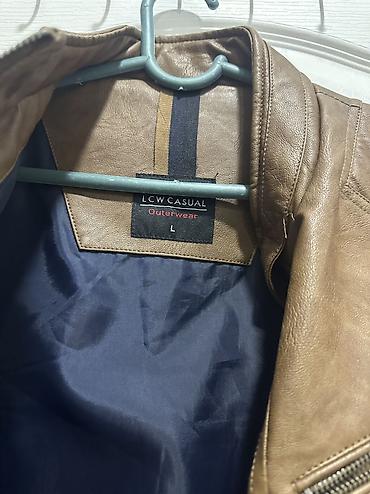 stradivarius bermude: Waikiki kozna jakna — 2