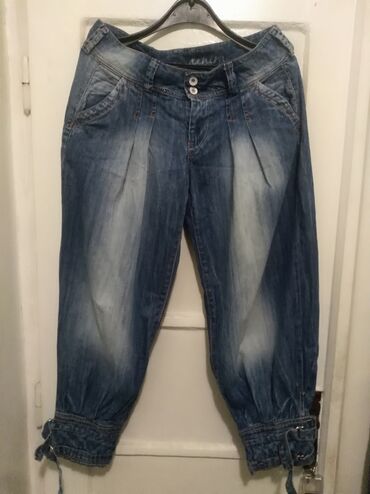 american jeans s: Farmerice br. 29.Simpaticno stoje interesantnog izgleda duzina88cm