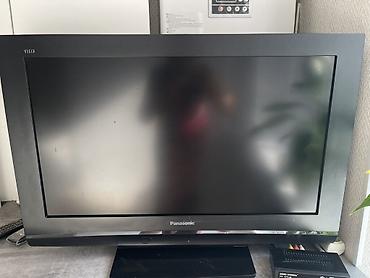 телевизор panasonic: Телевизор Panasonic VIERA, диагональ около 32–37". Классический — 1