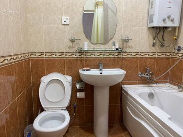 Uzunmüddətli kirayə mənzillər: Nərimanov metrosuna yaxın 5 mertebeli binanın 5-ci mərtəbəsində — 16