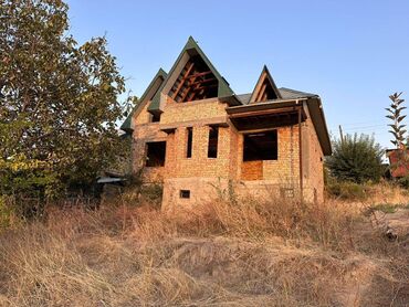 чуйдон арзан баада участок сатып аламын: Фуркат 6 километр . Ленин багы. 5 соток. Вместе с домом 10 соток