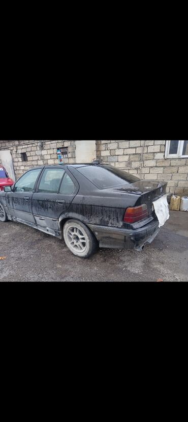 bmw 320i 2000: Bmw e36 kuza masin sokulur ehtiyyat hiseleri satilir