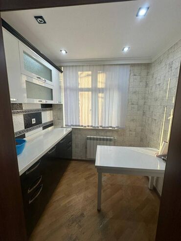 Uzunmüddətli kirayə mənzillər: Sumqayıt şəhəri,12 nömrəli məktəbin və M.Hüseynzadə adına stadionun — 5