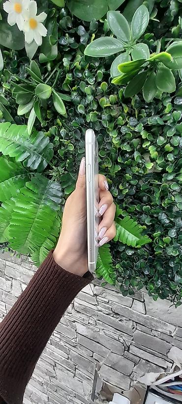 oppo a5 pro: IPhone 11, 64 GB, Ağ, Face ID — 2