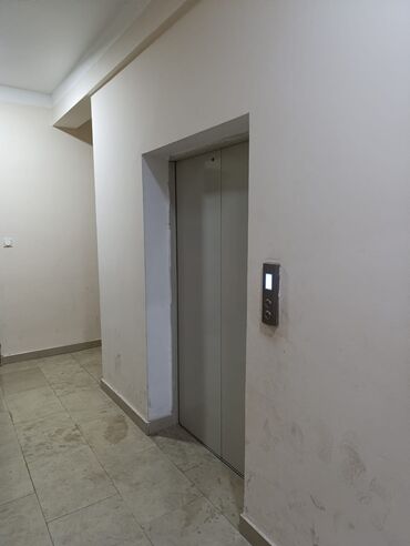 Uzunmüddətli kirayə mənzillər: Yasamal Mida Yasayis Kompleksinde 9/3 mertebesi 3 otagli bos menzil — 12