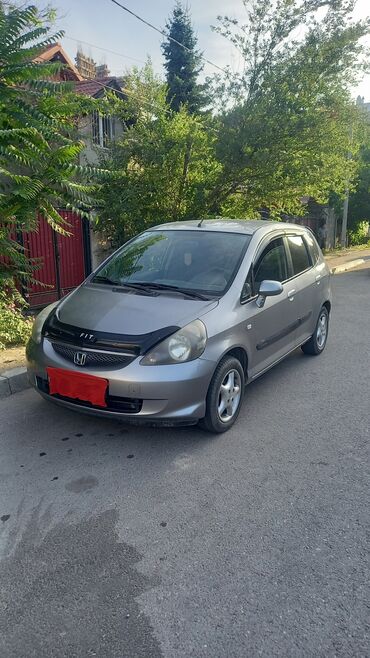 Honda: Honda Jazz: 2005 г., 1.4 л, Механика, Бензин, Седан