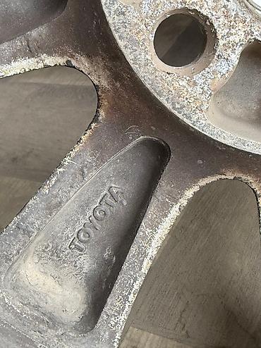 Диски: Литые Диски R 16 Toyota, Комплект, отверстий - 5, Б/у — 9