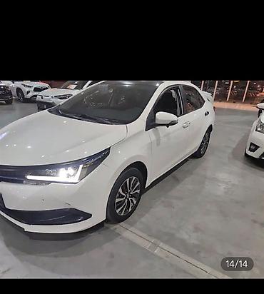Toyota: Toyota Corolla: 2020 г., 1.8 л, Вариатор, Гибрид, Седан — 25
