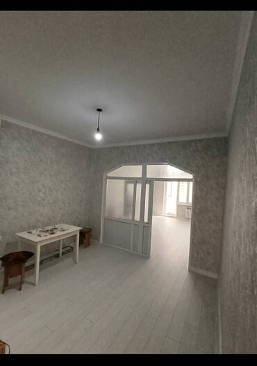 Продажа квартир: 1 комната, 47 м², Индивидуалка, 3 этаж, Косметический ремонт