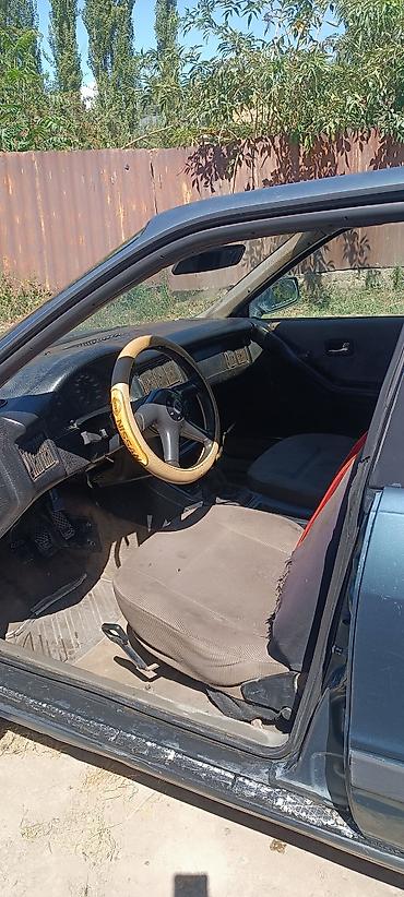 Транспорт: Audi 80: 1988 г., 1.8 л, Механика, Бензин, Седан — 9