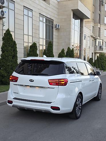 14: Kia Carnival: 2019 г., 2.2 л, Автомат, Дизель, Минивэн — 10