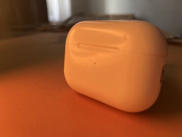 продаю телефон токмок: Продаю наушники б/у
Airpods 2pro (premium)
Чехол в подарок