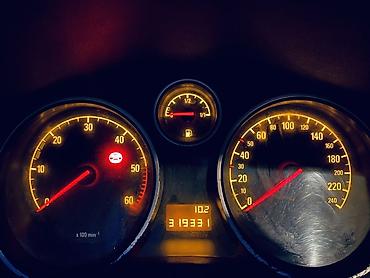 mercedes 160 a: Opel Astra: 1.3 l | 2008 il 31933 km Sedan — 7