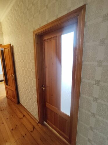 Otaq qapıları: Taxta qapılar satılır.Heç bir zədəli yeri yoxdur. 9 ədəd mövcuddur. 1 -da lalafo.az — 21 Otaq qapıları: Taxta qapılar satılır.Heç bir zədəli yeri yoxdur. 9 ədəd mövcuddur. 1 — 21