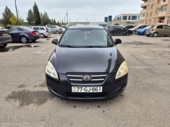 опель зафира а: Kia Ceed: 1.4 л | 2008 г. Хэтчбэк