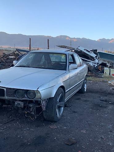 муси биси: BMW 5 series: 1991 г., 2.5 л, Механика, Бензин, Седан — 2