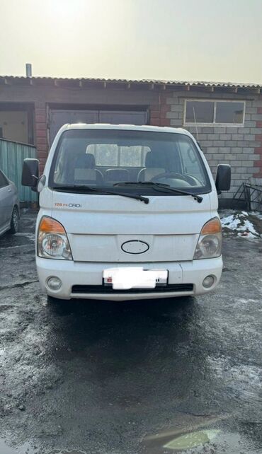 Hyundai: Hyundai Porter: 2005 г., 2.5 л, Механика, Дизель