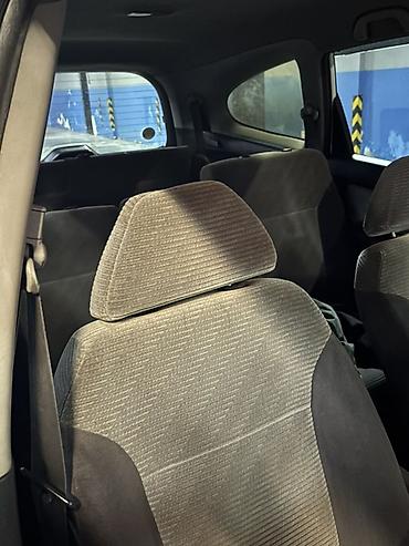 хонда стрим багажник: Honda Stream: 2001 г., 1.6 л, Автомат, Минивэн — 5