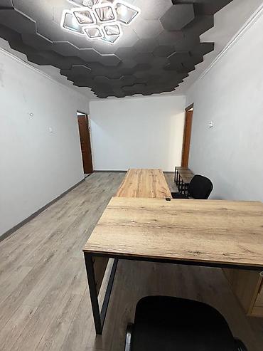 Аренда офисов: Аренда офисов, 45 м², В жилом комплексе, С видом на горы, 1 линия, С отдельной кухней — 4
