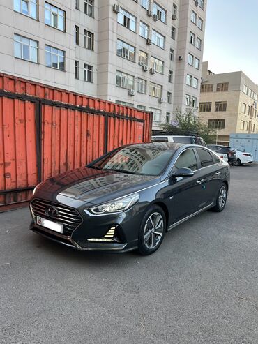 Hyundai: Hyundai Sonata: 2018 г., 2 л, Вариатор, Гибрид, Седан