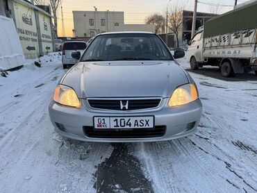 Honda: Honda Civic: 1999 г., 1.5 л, Механика, Бензин, Седан