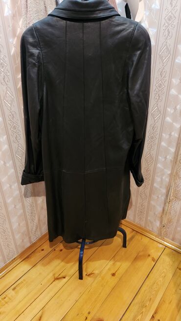 qara qadın koftaları: Плащ, 2XL (EU 44), цвет - Черный