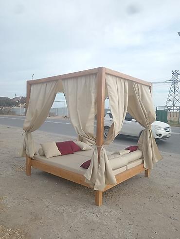 bağca mebeli: Açıq havada istirahət üçün taxta baldaxınlı lounge çarpayı - — 1