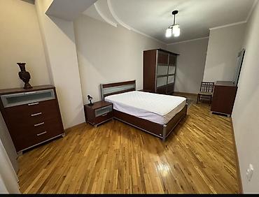 Долгосрочная аренда квартир: 3 комнаты, Агентство недвижимости, Без подселения, С мебелью полностью — 4