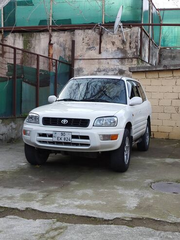 prado maşın: Toyota RAV4: 2 l | 1999 il Ofrouder/SUV