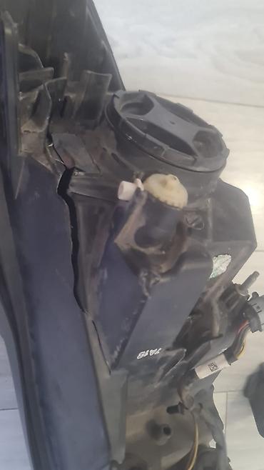 Ehtiyat hissələri: Original Chevrolet trax-in ön sağ işıq, şüşəsi sınıq, 2 yerdən payka — 2