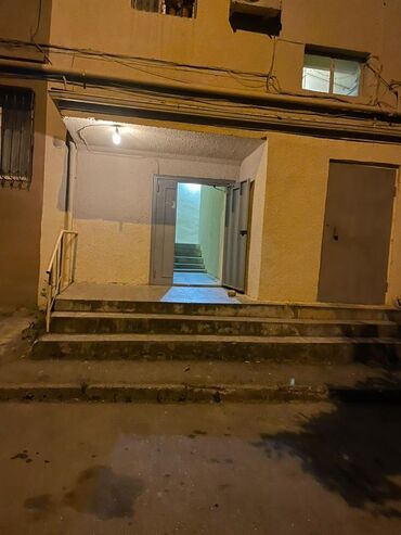 квартиры в баку в ипотеку: Bakı, 2 otaqlı, Köhnə tikili, m. Qara Qarayev, 58 kv. m