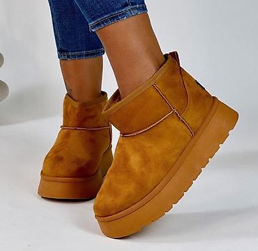 obuca 36: Ugg kratke čizmice kamel i crne NOVO Novo Brojevi 36 do 41 fb Moja — 1