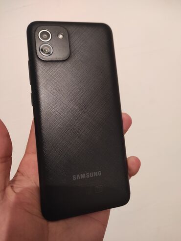 samsun galaxy a3: Samsung Galaxy A06, 32 GB, rəng - Qara, İki sim kartlı, Barmaq izi