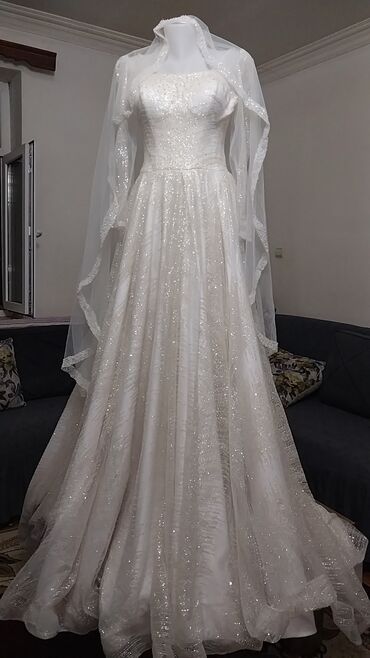 Toy paltarları: Məclis və gəlinlik dəstləri – zərif balıq, A-kəsim və şahzadə — 3