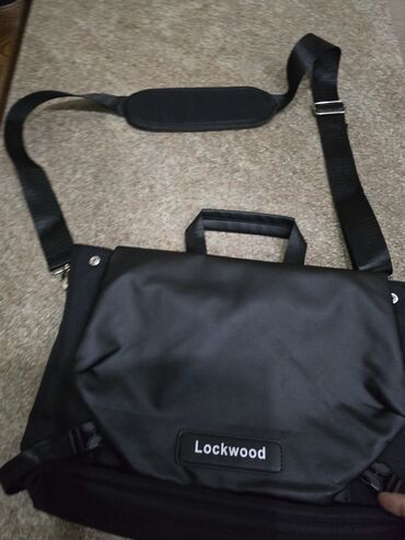 Чехлы и сумки для ноутбуков: Сумка-мессенджер Lockwood, для макбуков и ноутбуков, черная - Формат — 1