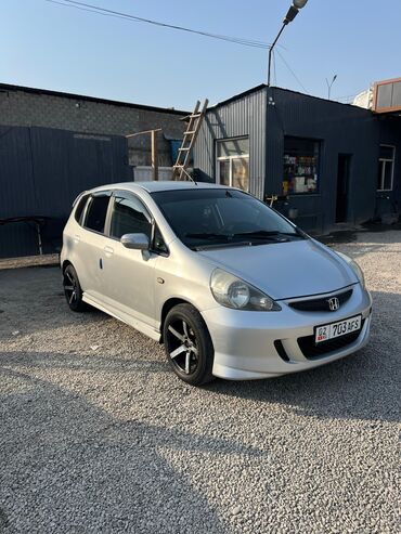 портерге шина: Honda Jazz: 2003 г., 1.5 л, Механика, Бензин, Хэтчбэк